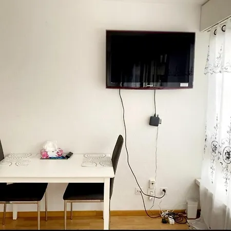 شقة Kleine Im Zentrum Nahe Marzili