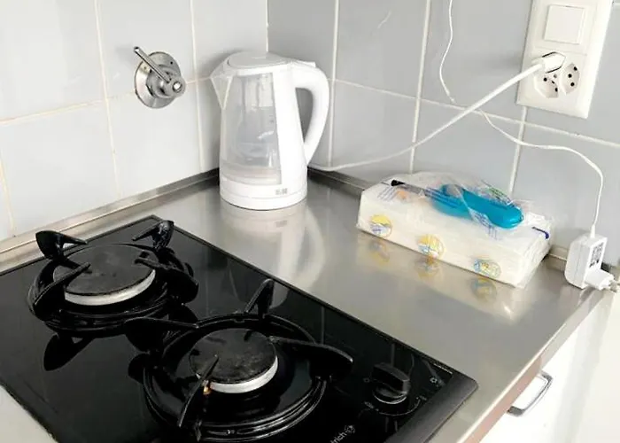 Kleine Im Zentrum Nahe Marzili Апартаменты